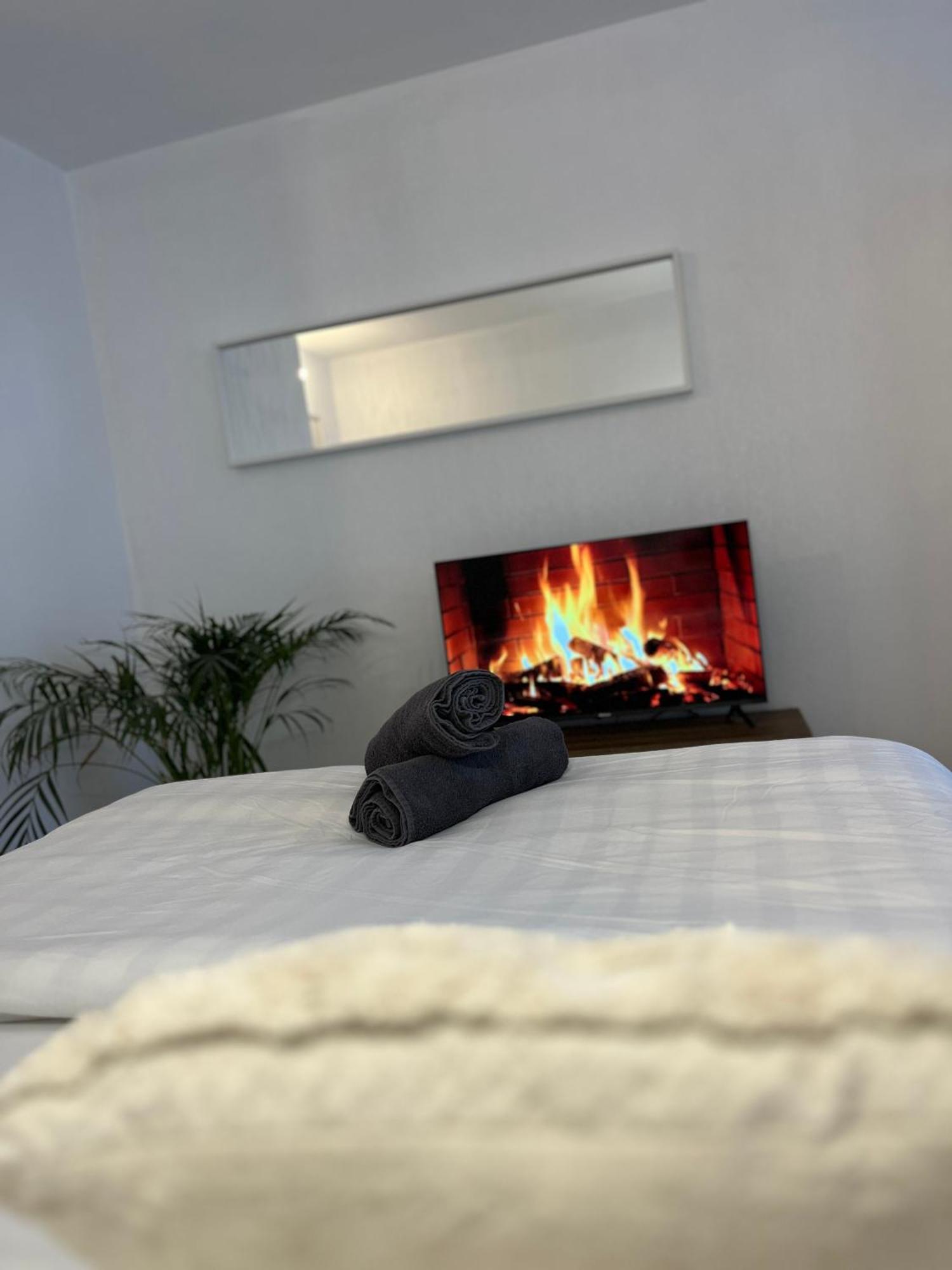 Ferienwohnung Petit Cocon Paisible Le Mans Exterior foto